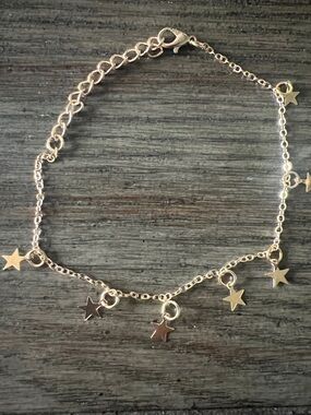 Gold Star Dangle Anklet